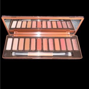 Urban Decay pallet Naked Heat NWOB
